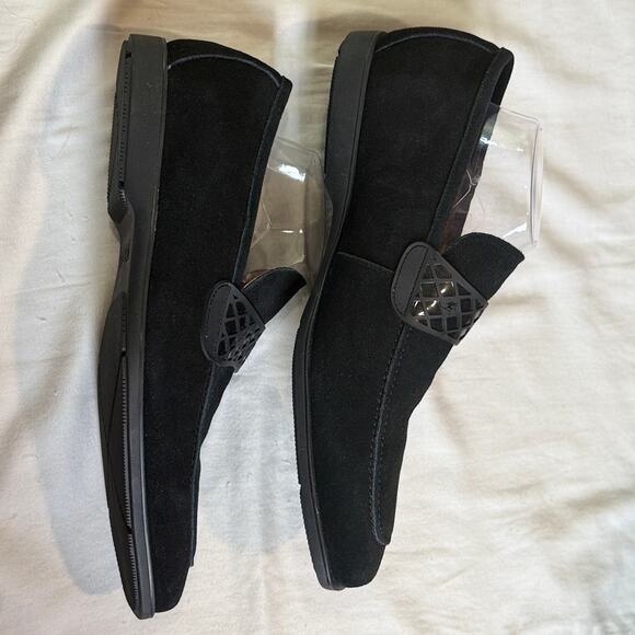 Stacy Adams men’s 10.5 black suede leather slip on loafers crosshatched strap. - Picture 3 of 10